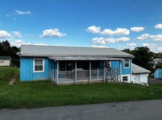 90 4th St, Shinnston, WV
