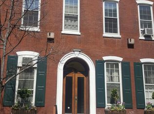 2135 Spruce St APT 2R, Philadelphia, PA 19103