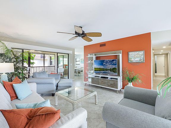 5th image of 881 Panama Ct Unit 302