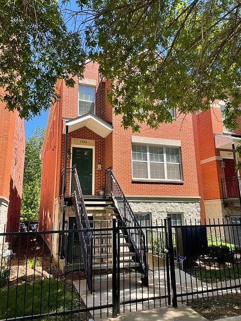 1st image of 1483 N Larrabee St #B