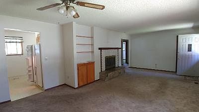 4th image of 610 E 12th Ave