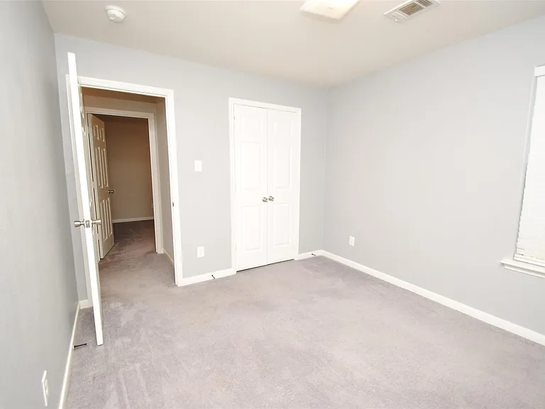 4219 Medina River Loop — Photo 13