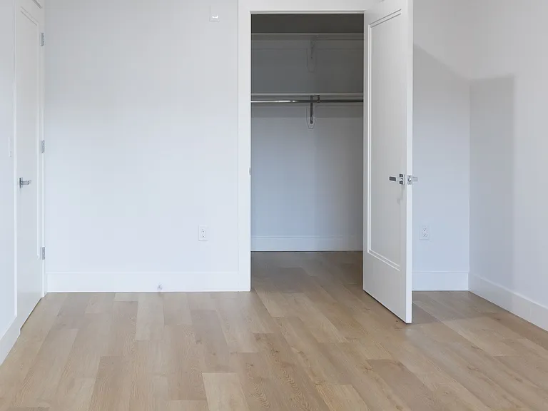 8800 John F. Kennedy Blvd — Photo 56