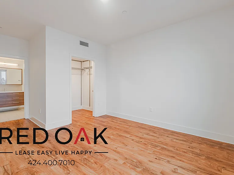 5727 La Mirada Ave #309 — Photo 27