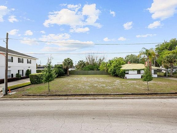 2nd image of 1298 Beachview Ave