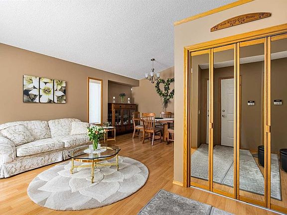5th image of 184 SW Sunmeadows Cres SE