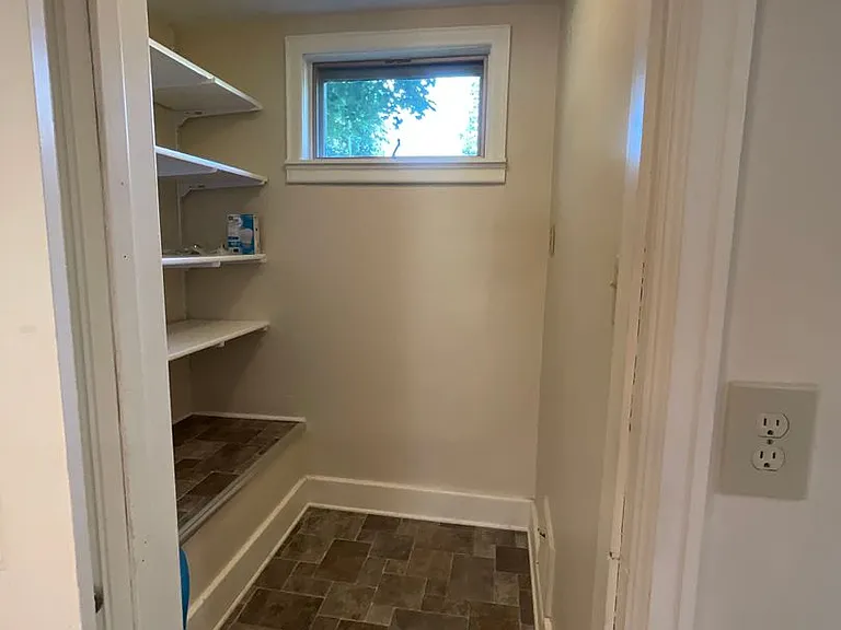 23216 Bergen Rd — Photo 15