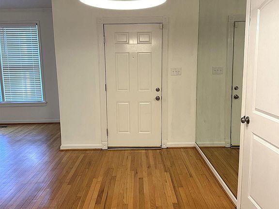 4th image of 711 Nuckolls St