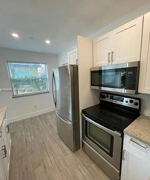 2048 NE 168th St #3 — Photo 1