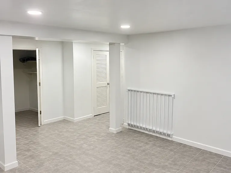 10 Bellingham Ln — Photo 16