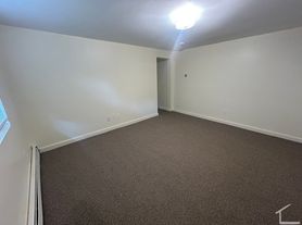 46 Rumford Ave, Waltham, MA