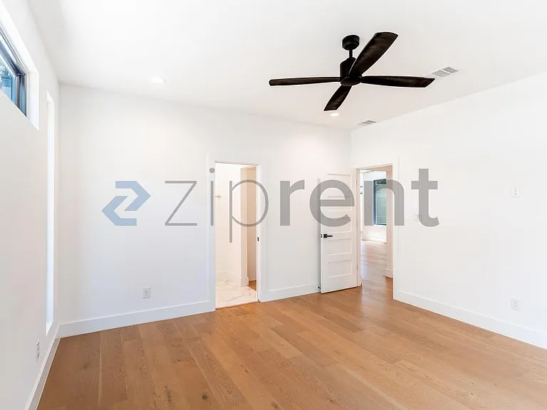 3705 Wilson St — Photo 8