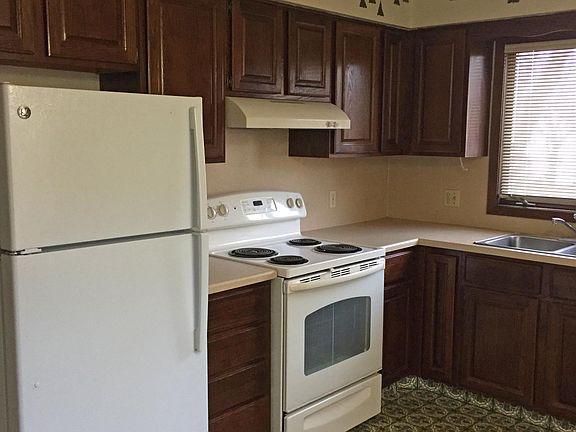 3rd image of 535 N 4th St APT 3