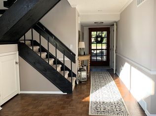 834 Hampton Ridge Dr, Akron, OH 44313