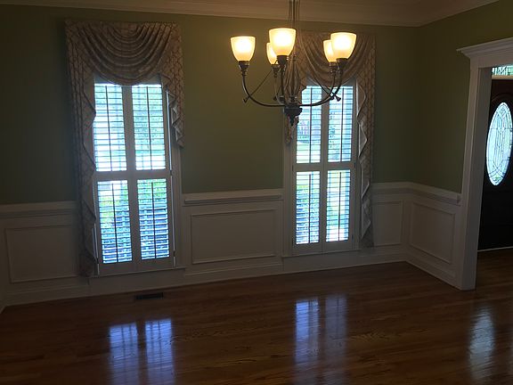 4th image of 322 Briar Patch Ln