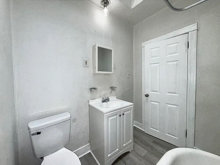 2121 Anchor St — Photo 24