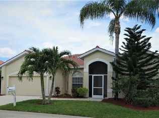 11155 Lakeland Cir, Fort Myers, FL 33913