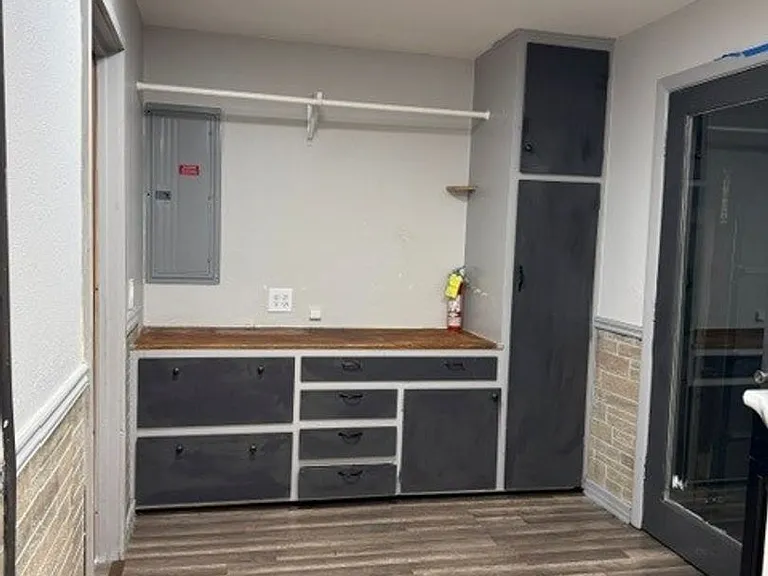 1690 Longview Way NW — Photo 10