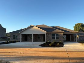 405 Brookwood Pl, Rogersville, AL