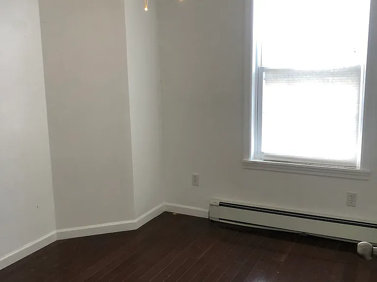 218 Union Ave #1 — Photo 2