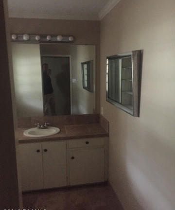 5th image of 1515 N Avenue D