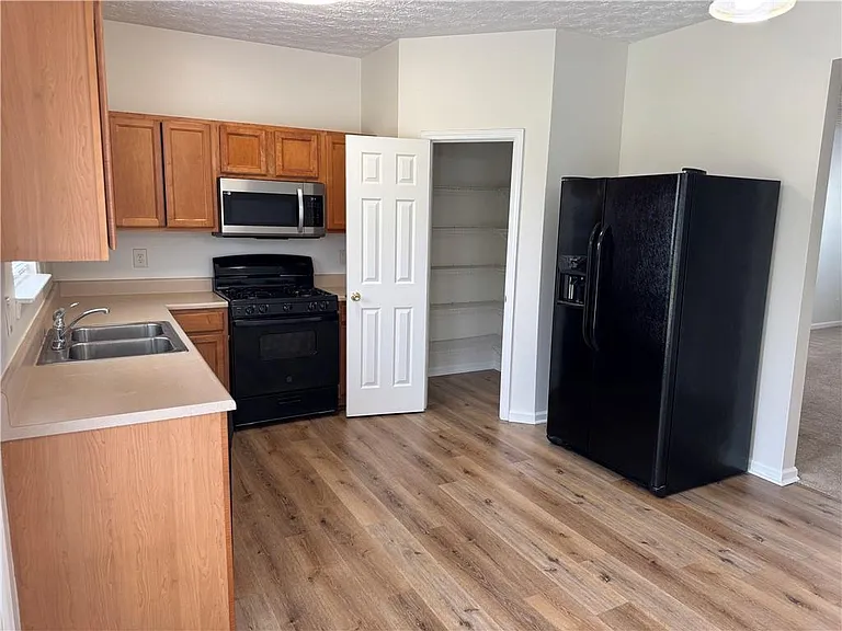3609 Beacon Rdg — Photo 7