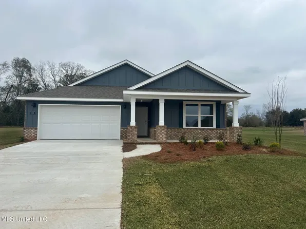 201 Mill Ct, Lucedale, MS 39452