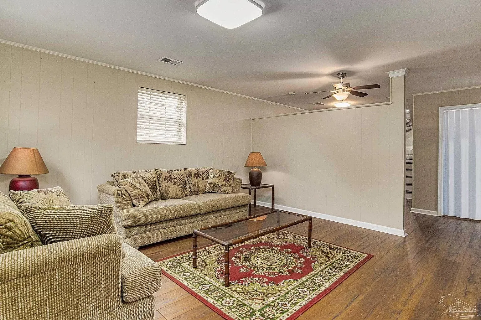 Studio, 950 sqft, $1,500 — Photo 3
