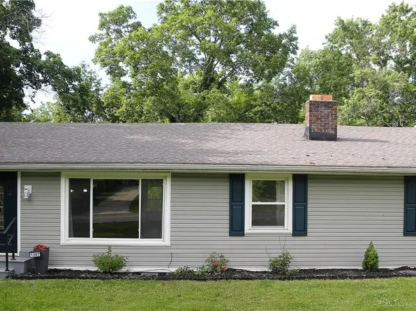 1087 Krumroy Rd, Akron, OH 44306