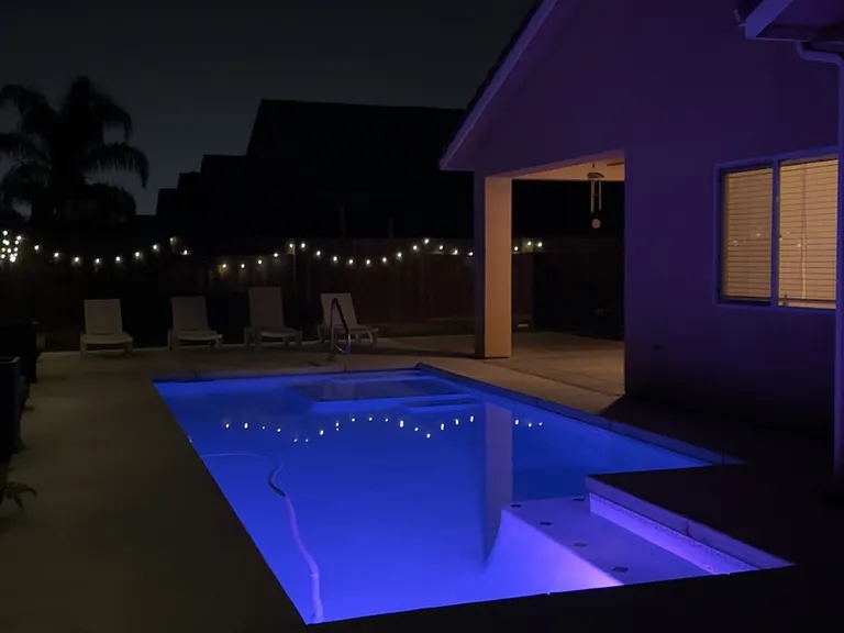 647 Ficklin Dr — Photo 3