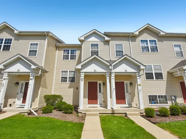 626 N Triumph Ct, Hainesville, IL 60073