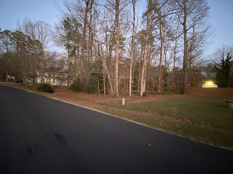 1st image of 107 Walkers Cove Dr
