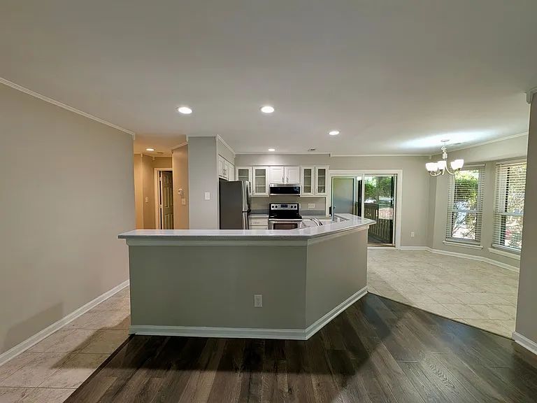 311 New Kent Pl — Photo 7