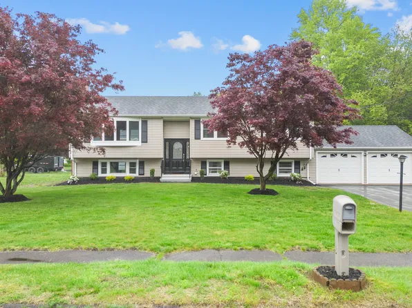 1 Surrey Drive, North Haven, CT 06473