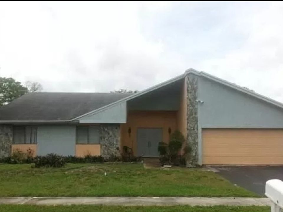 1st image of 7040 NW 49th Ct