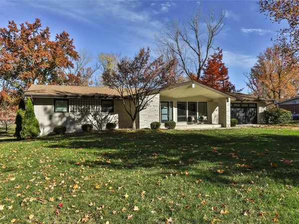 529 N Mason Rd, Saint Louis, MO 63141