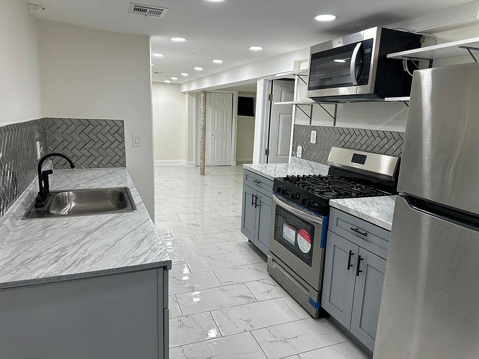 1st image of 92 Stuyvesant Ave #B
