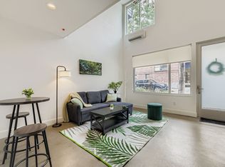 4504 1st Ave NE, Seattle, WA 98105