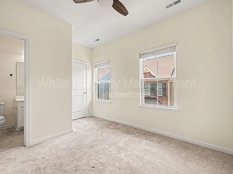 6222 Cleburne Ct — Photo 14