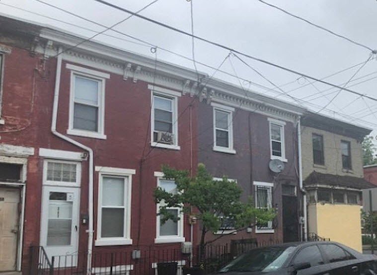 2nd image of 349 Chestnut St