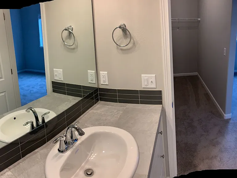 807 Water Ave NE — Photo 9