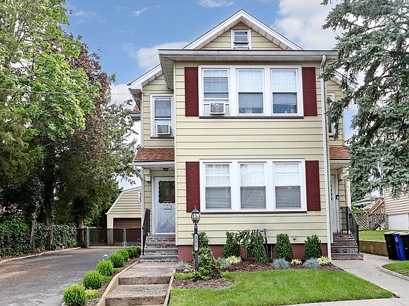 Long driveway for 2+cars