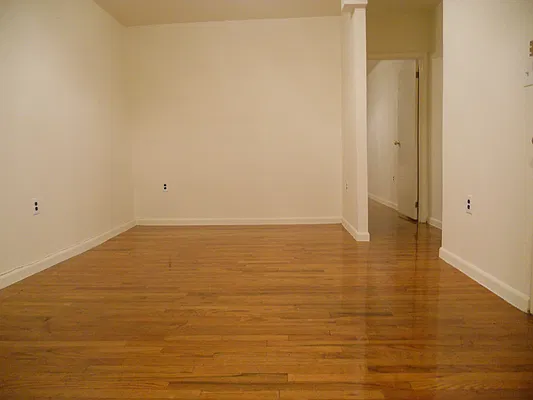 Rented by JMK Realty | media 8