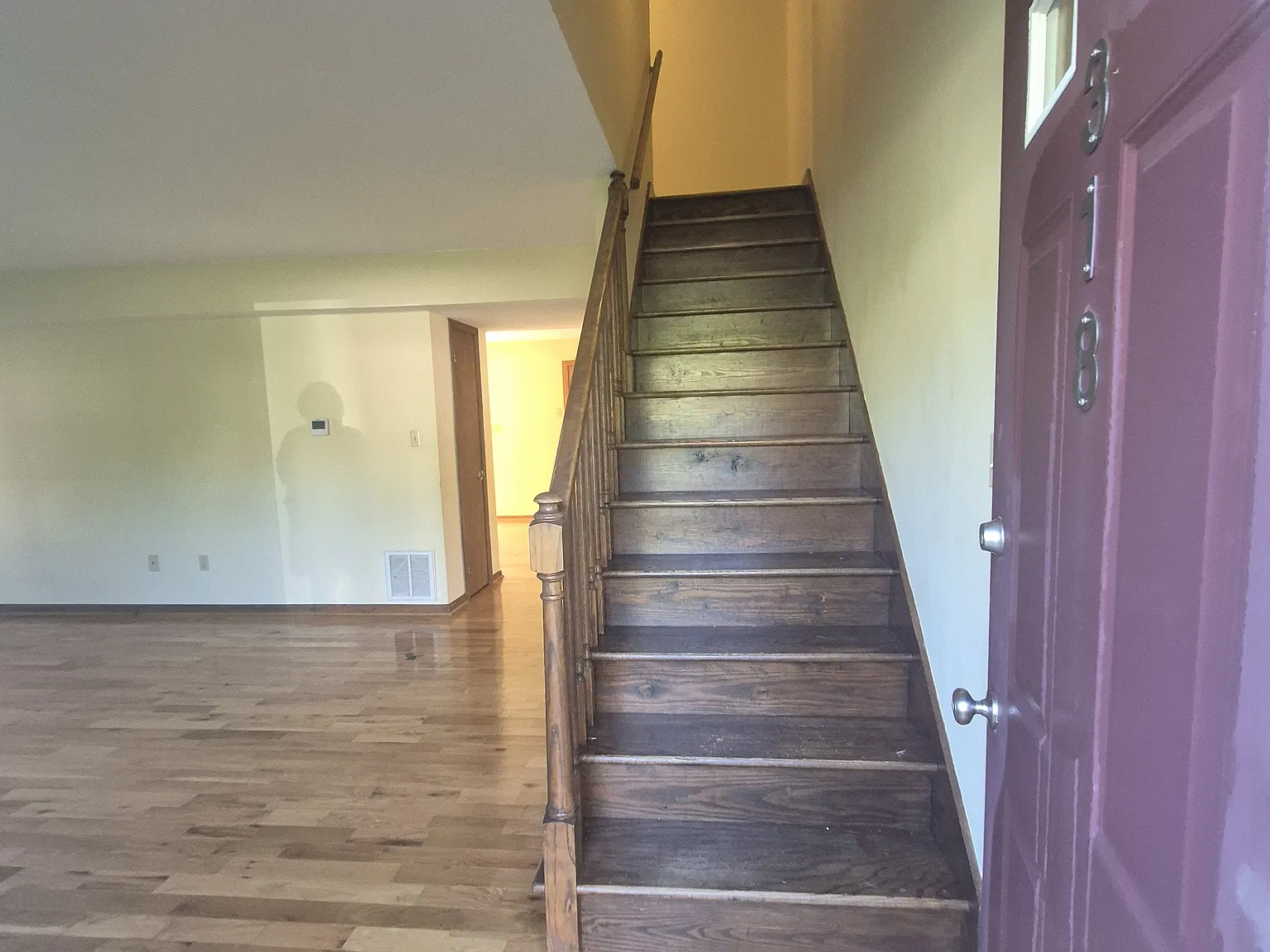 3 bed, 1.5 bath, 1230 sqft, $1,295 — Photo 2
