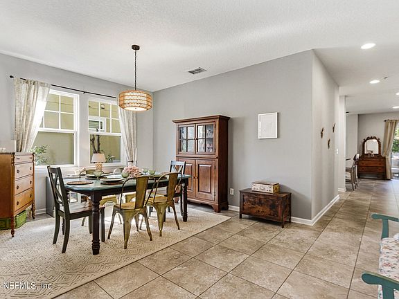 5th image of 383 CITRUS RIDGE Drive