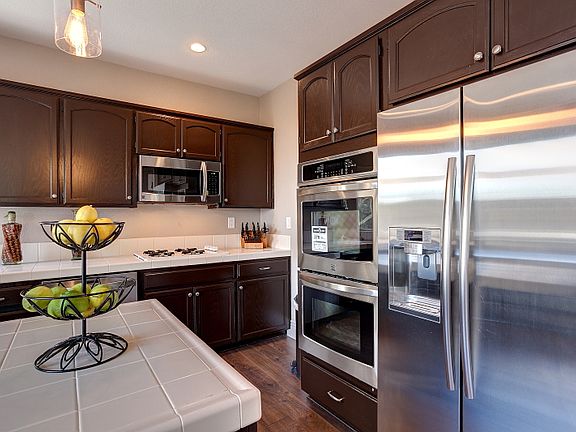 5th image of 8 Deer Hill Ct