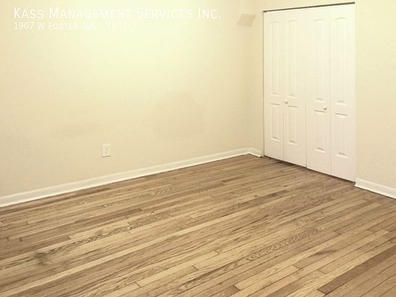 4th image of 1907 W Foster Ave #2