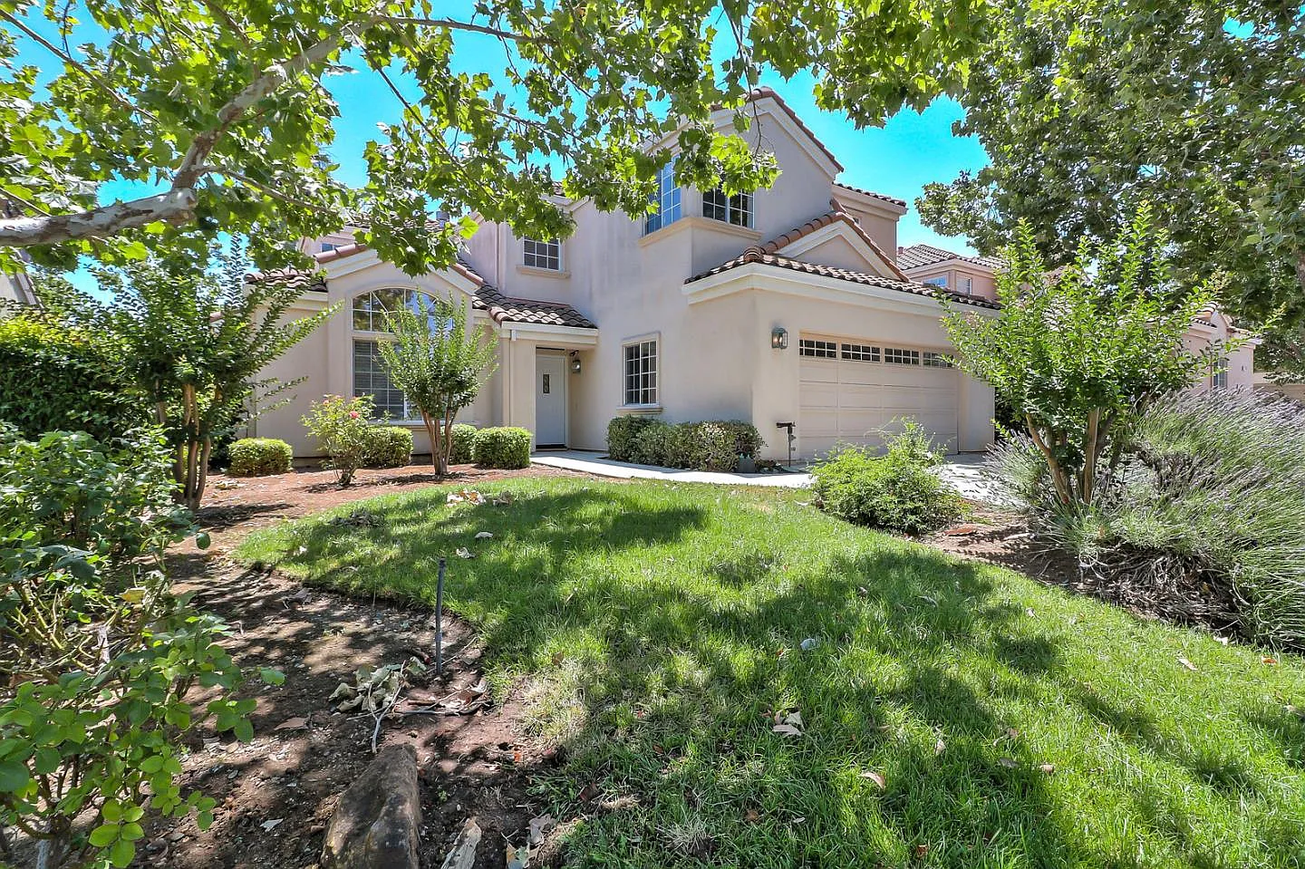 928 White Cloud Dr photo 1