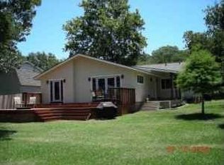 8024 Woodvale Rd, Fort Worth, TX 76135