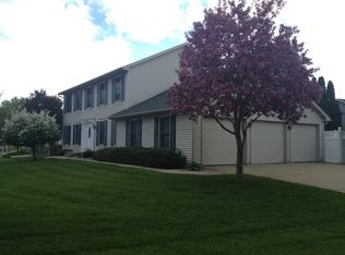 1645 Riva Ridge Dr SE, Kentwood, MI 49546